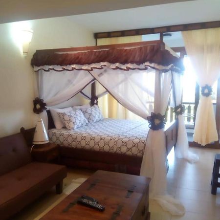 Golden Sands Resort Diani Beach Eksteriør bilde