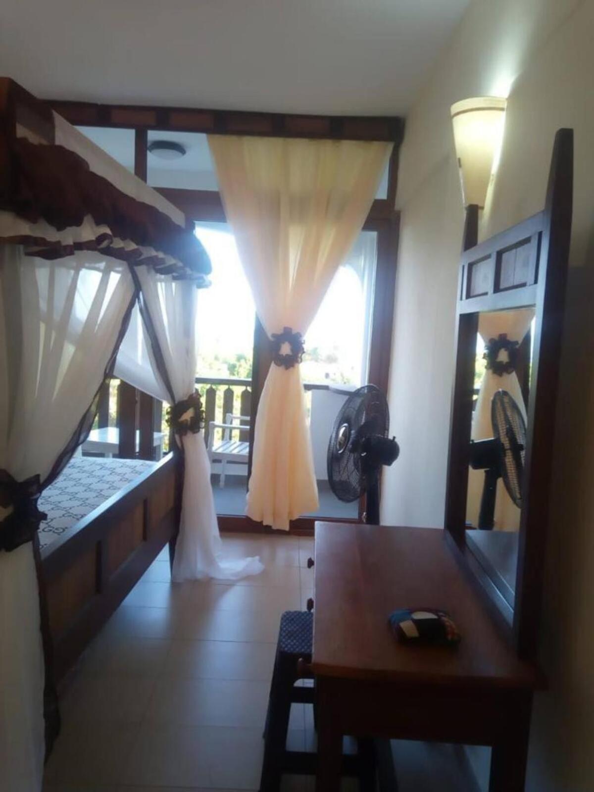 Golden Sands Resort Diani Beach Eksteriør bilde